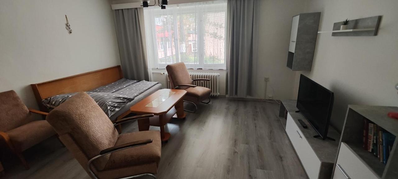 Na Sistote 628 Appartamento Valašské Meziříčí Esterno foto